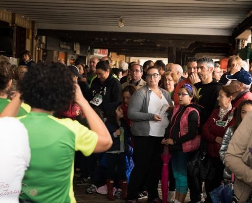 Fotografias sesion zumba en la carrera contra el cancer en Aguilar de Campoo